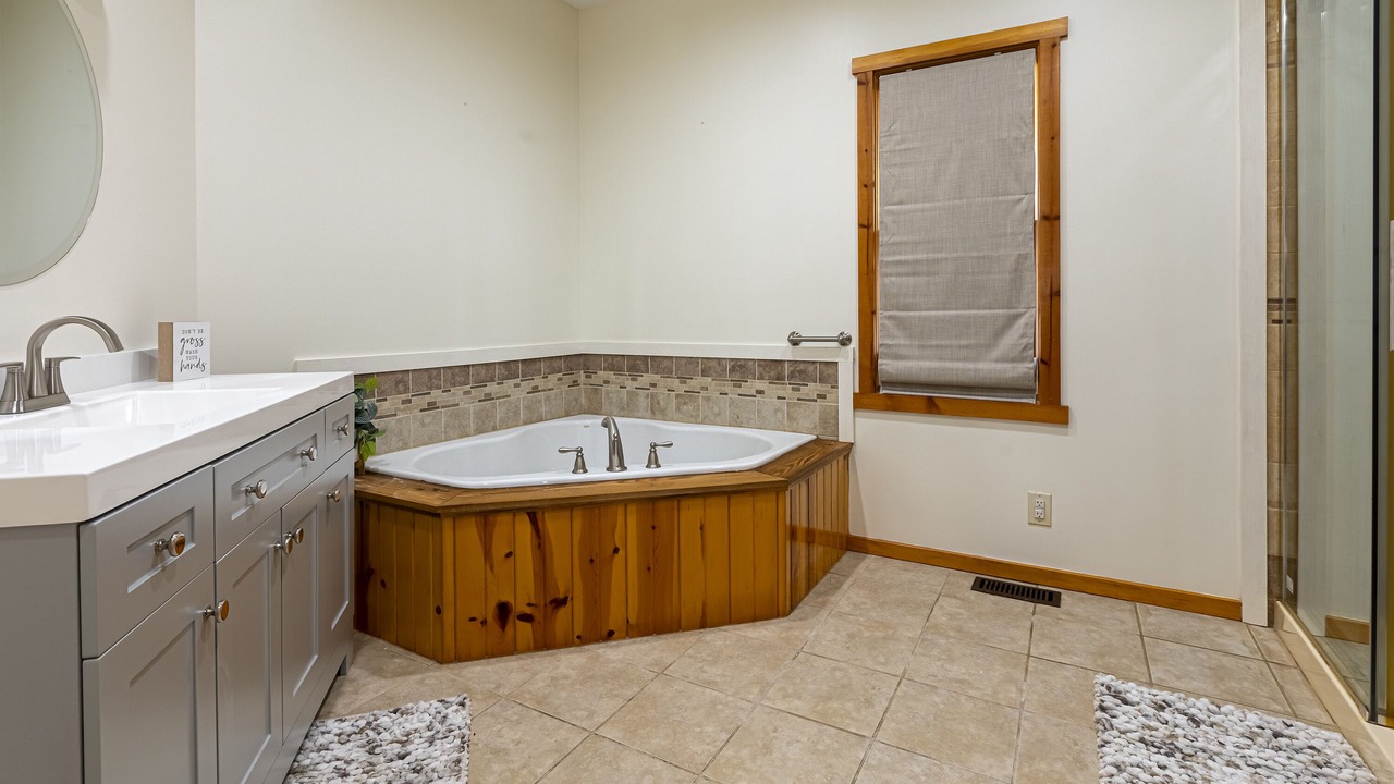 Photo of Bathroom in Carbondale