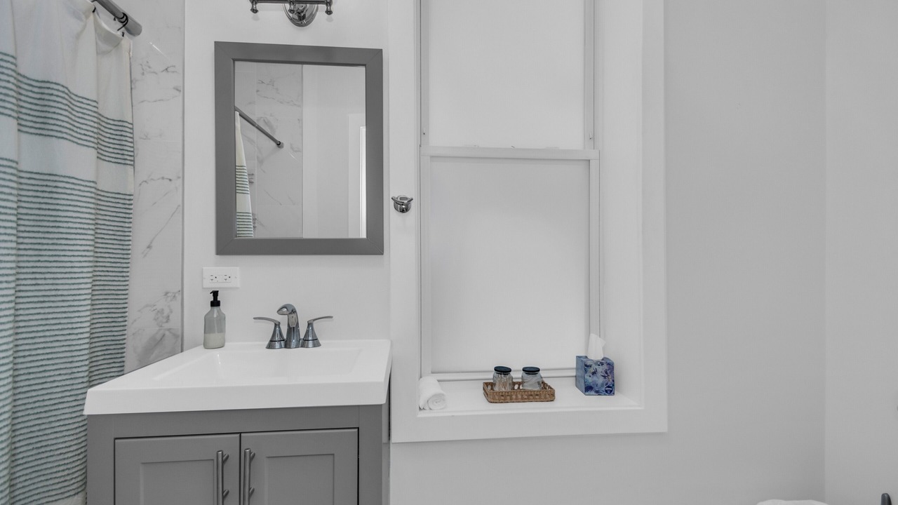 Photo of Bathroom in West Town