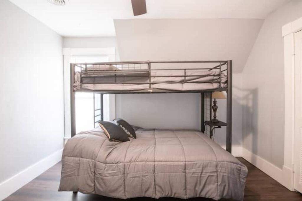 Photo of Bedroom in Metamora