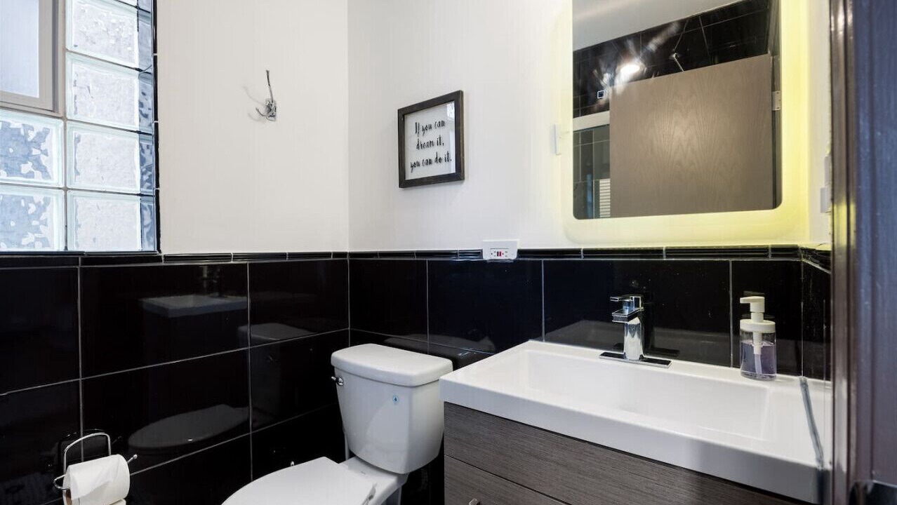 Photo of Bathroom in Bronzeville