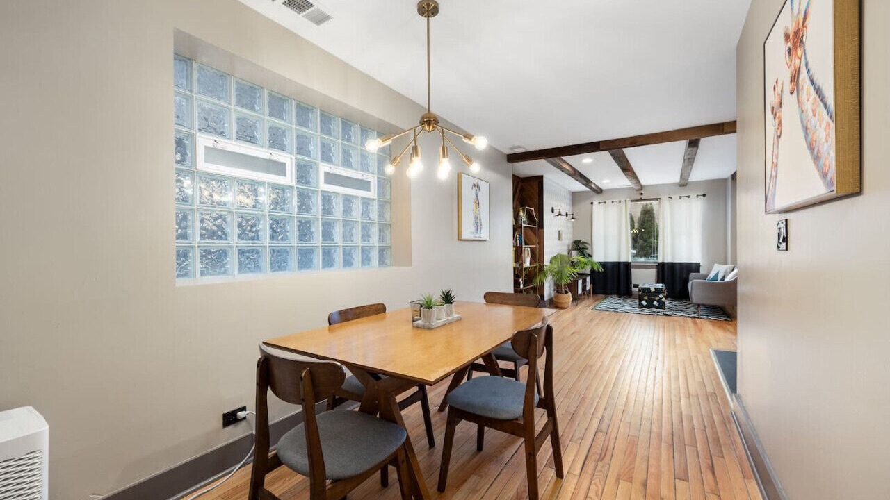 Photo of Livingroom in Bronzeville
