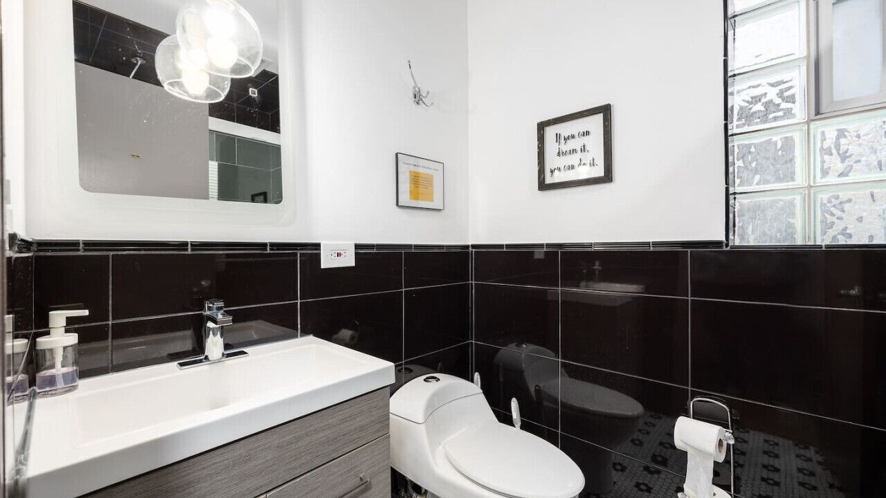 Photo of Bathroom in Bronzeville
