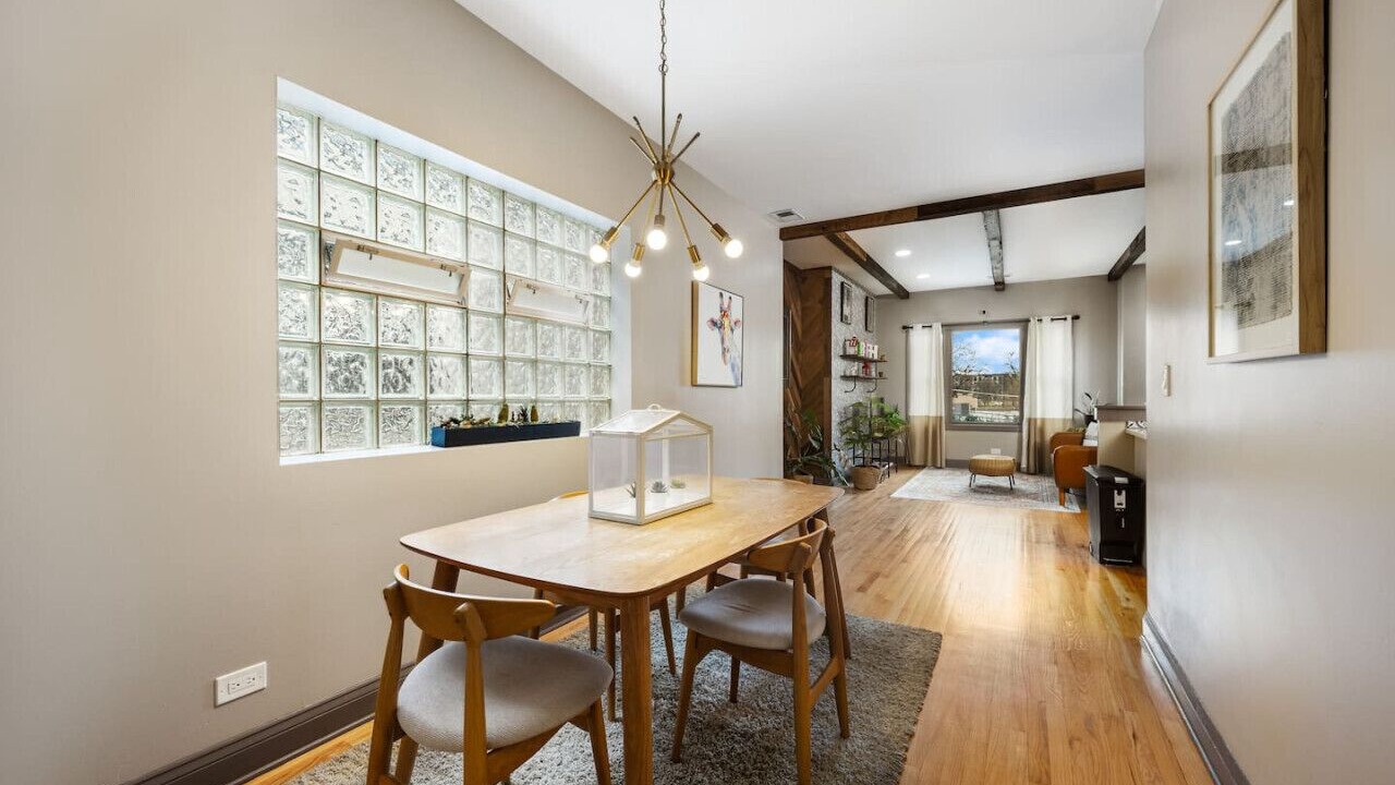 Photo of Livingroom in Bronzeville