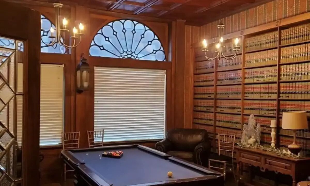 Photo of Bedroom in Alton