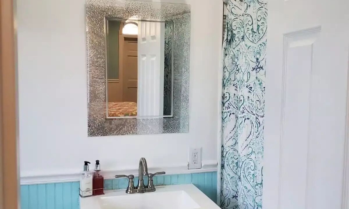 Photo of Bathroom in Alton
