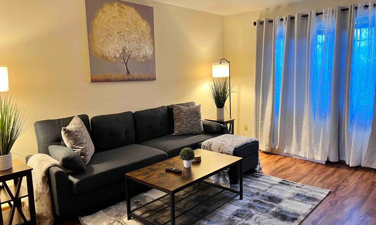 Photo of Livingroom in Orange Prairie