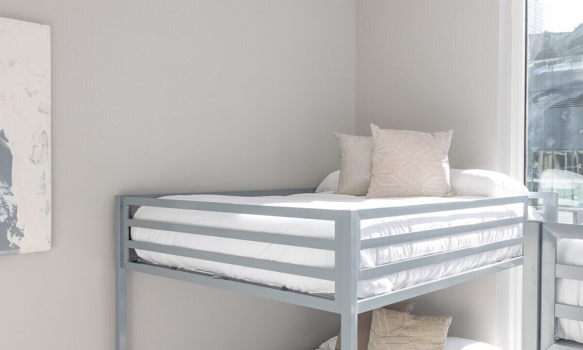 Photo of Bedroom in Near North Side