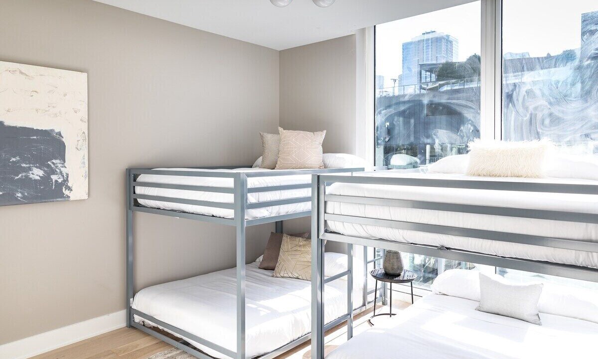 Photo of Bedroom in Near North Side