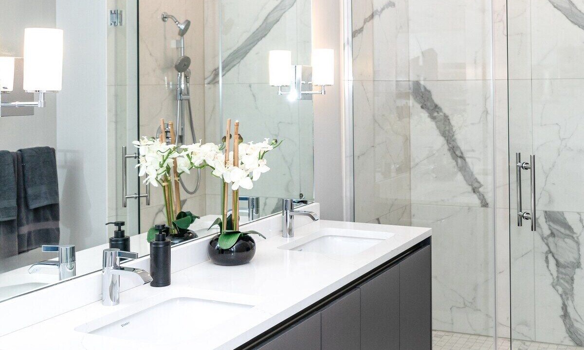 Photo of Bathroom in Near North Side