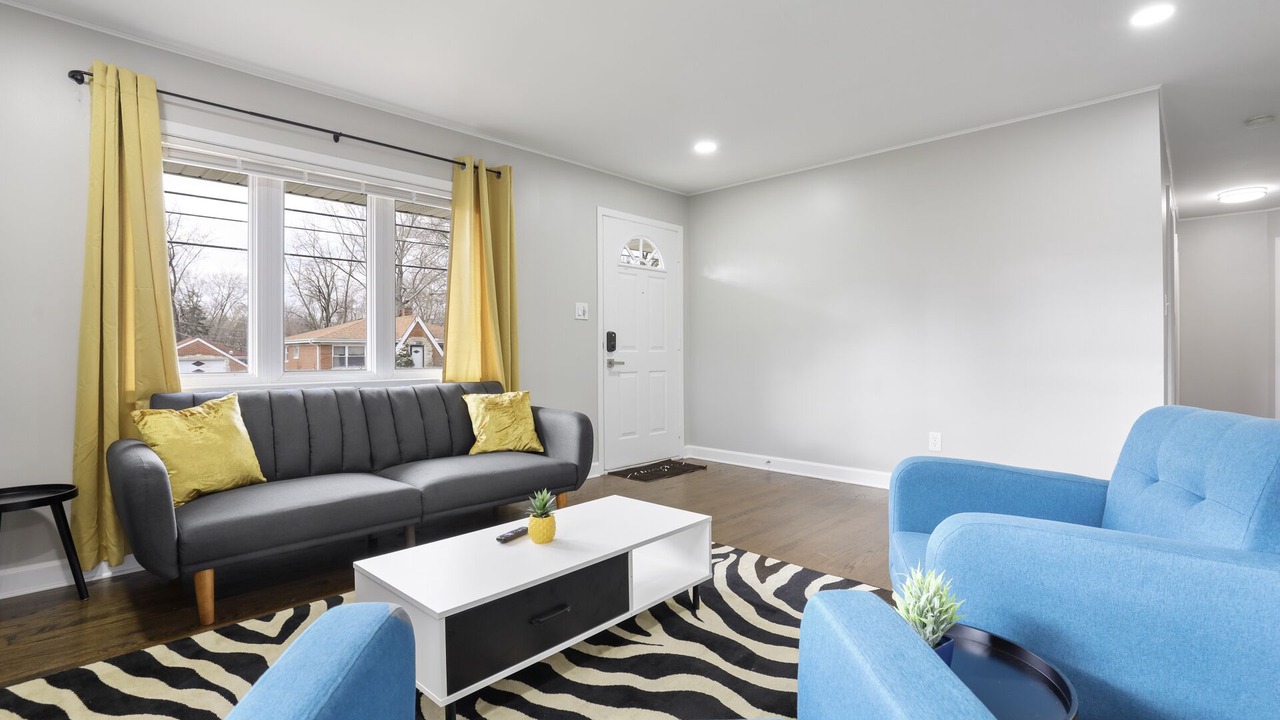 Photo of Livingroom in Homewood