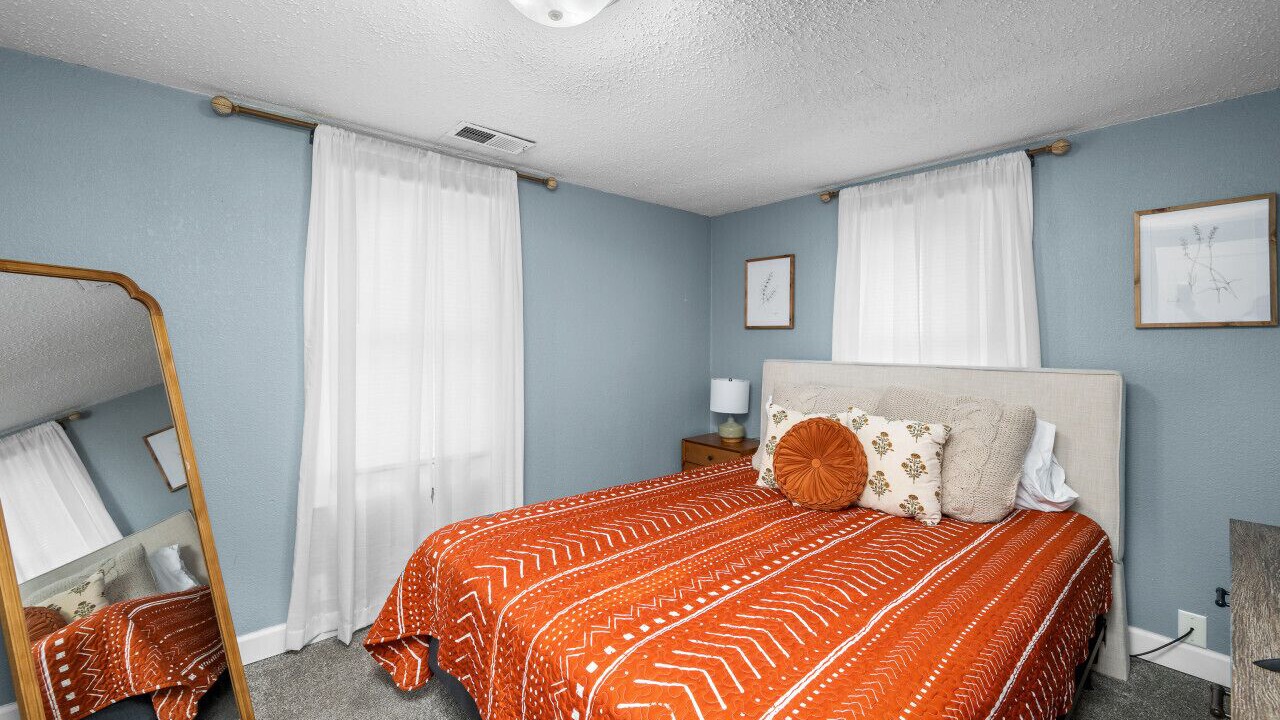 Photo of Bedroom in Silvis