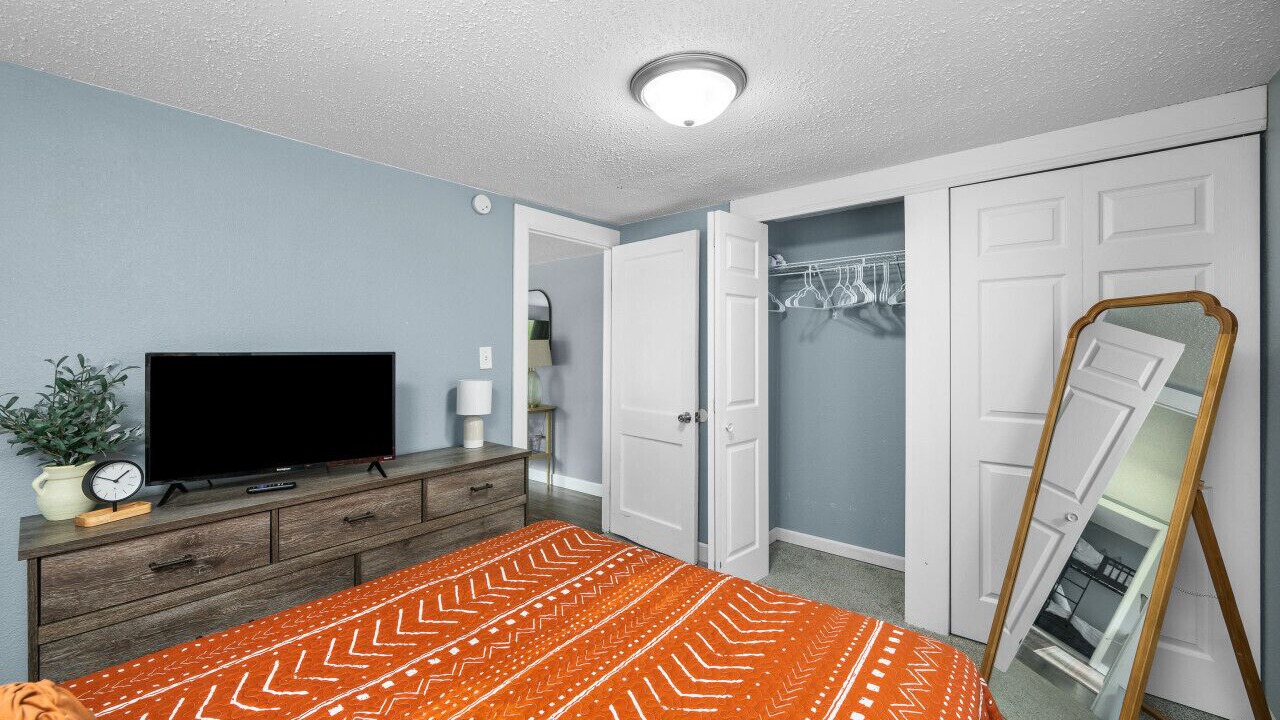Photo of Bedroom in Silvis