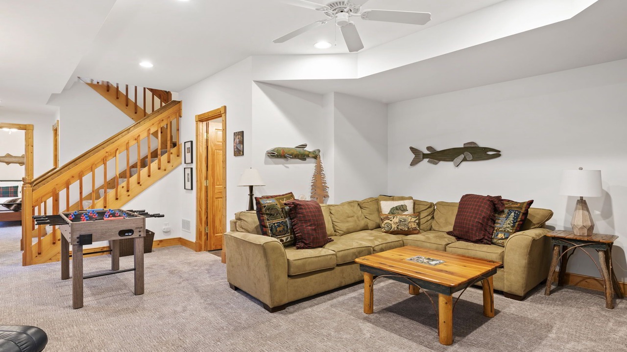 Photo of Livingroom in The Galena Territory