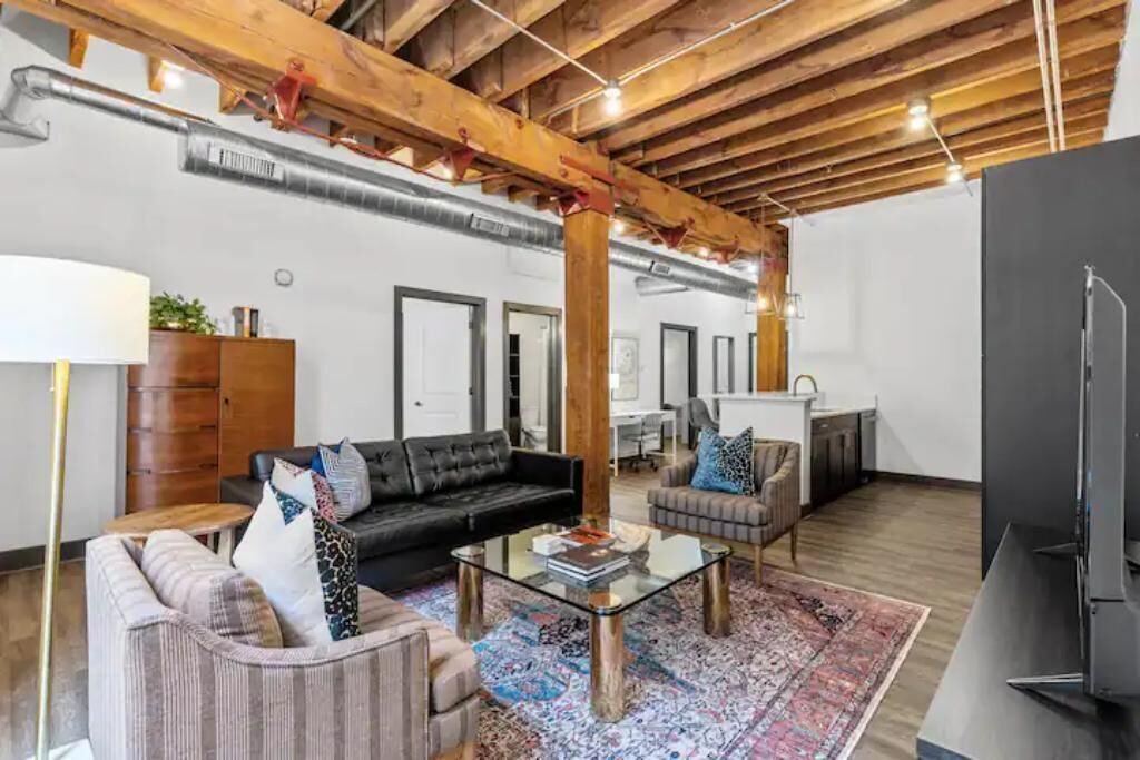 Photo of Livingroom in East St. Louis