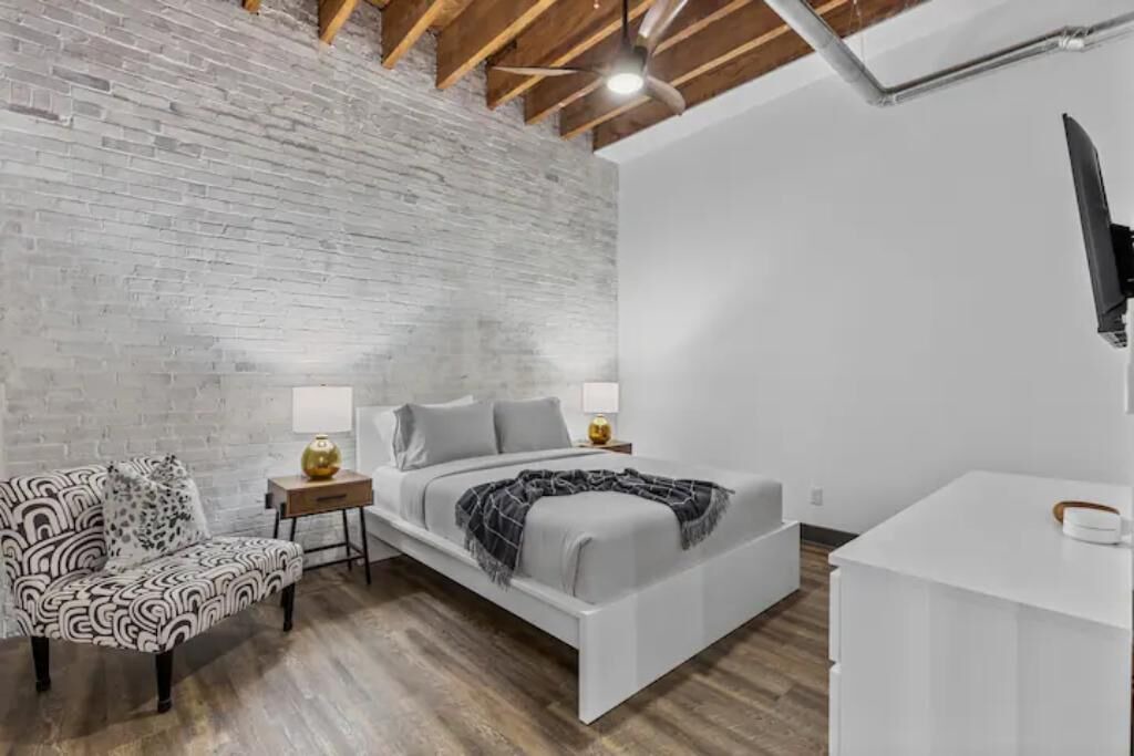 Photo of Bedroom in East St. Louis