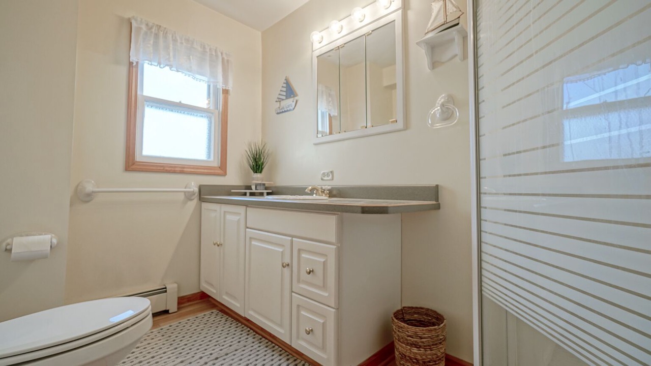 Photo of Bathroom in Fox Lake