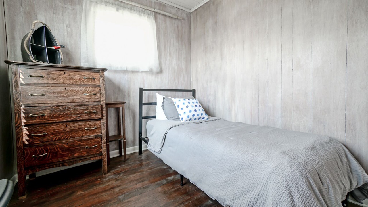 Photo of Bedroom in Fox Lake