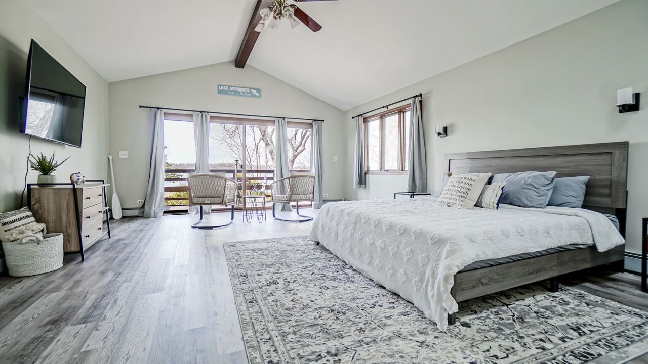 Photo of Bedroom in Fox Lake