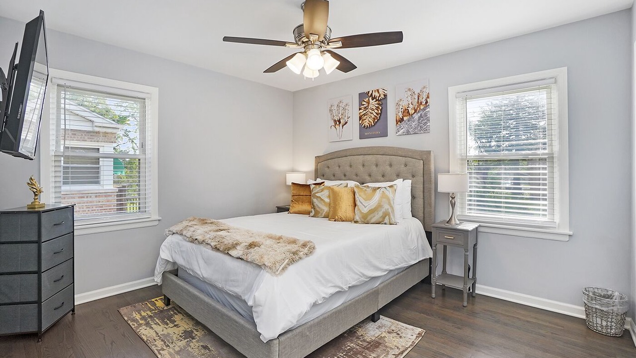 Photo of Bedroom in Homewood