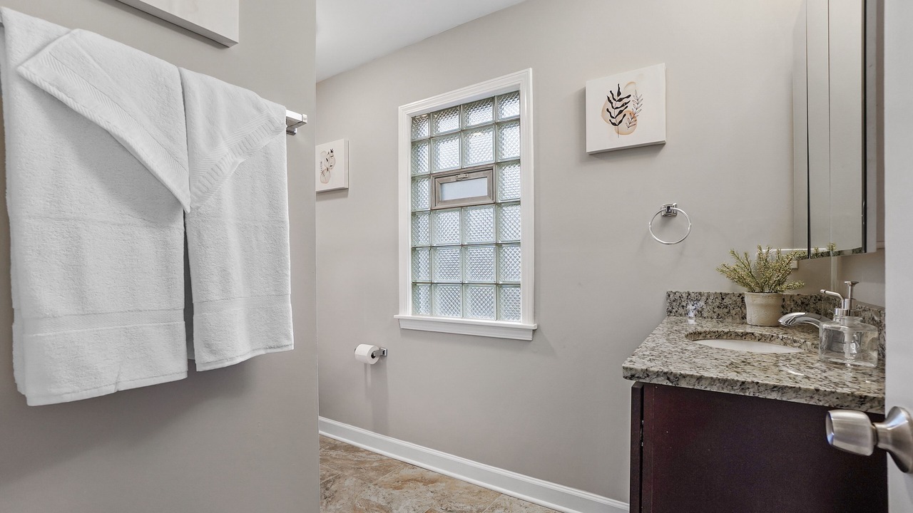 Photo of Bathroom in Flossmoor