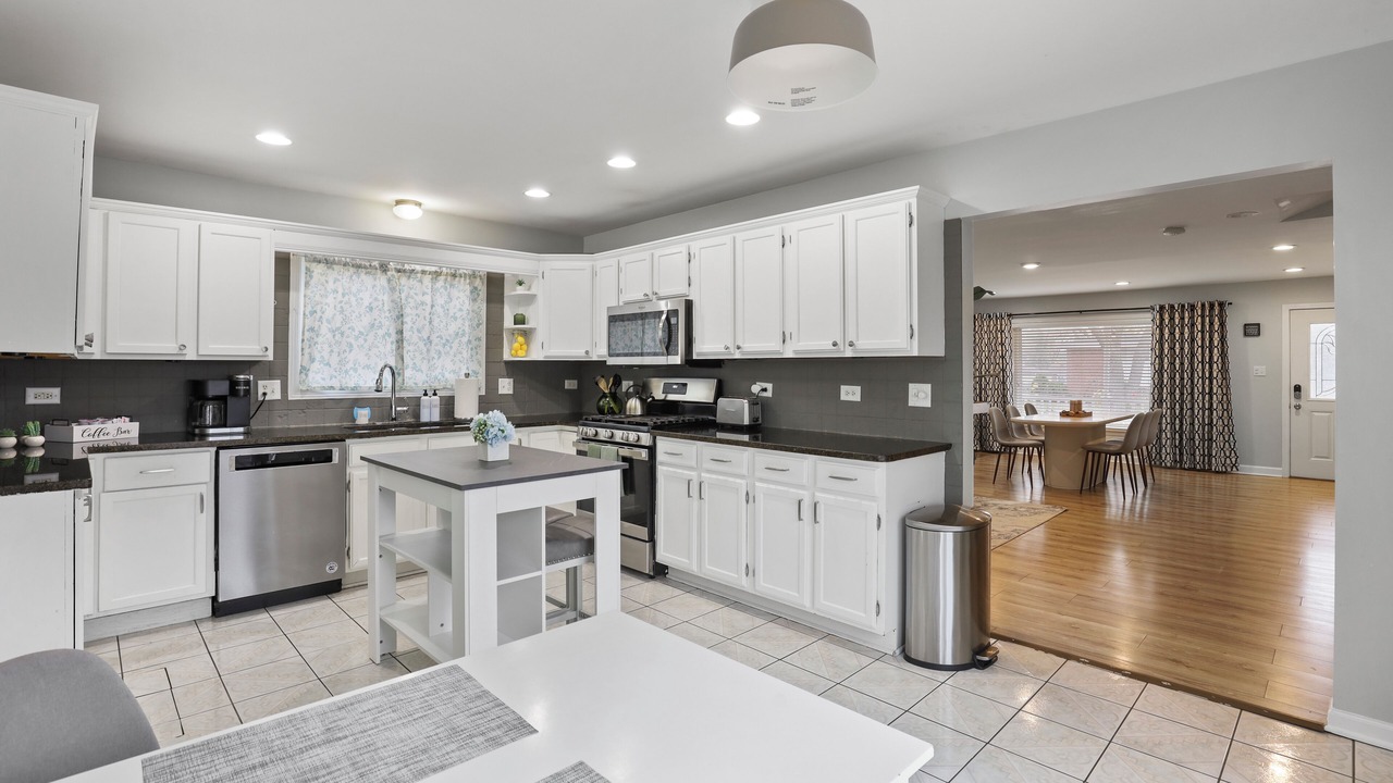 Photo of Kitchen in Bensenville