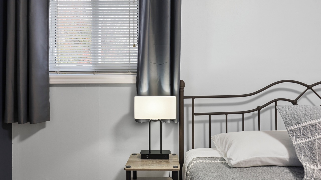 Photo of Bedroom in Bensenville