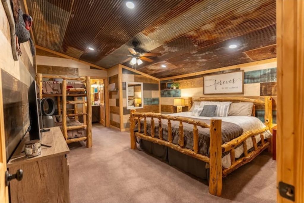 Photo of Bedroom in Huntsville
