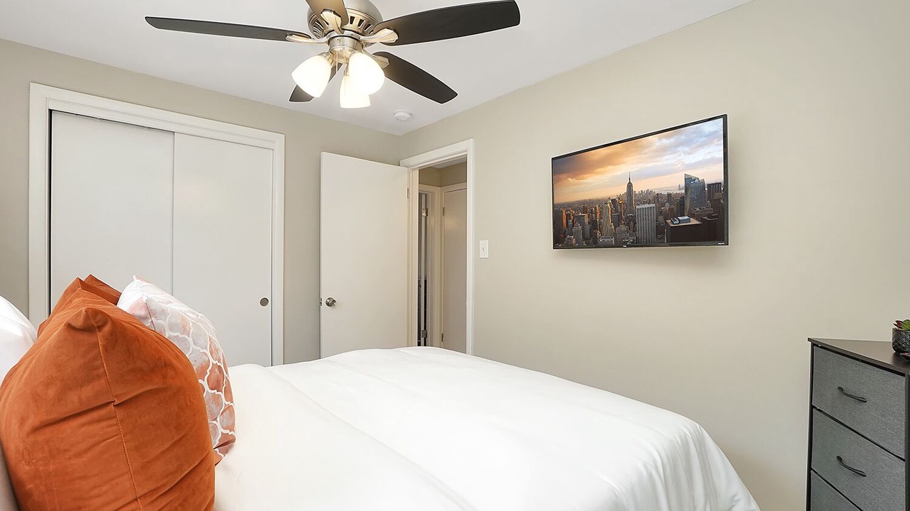 Photo of Bedroom in Clearing