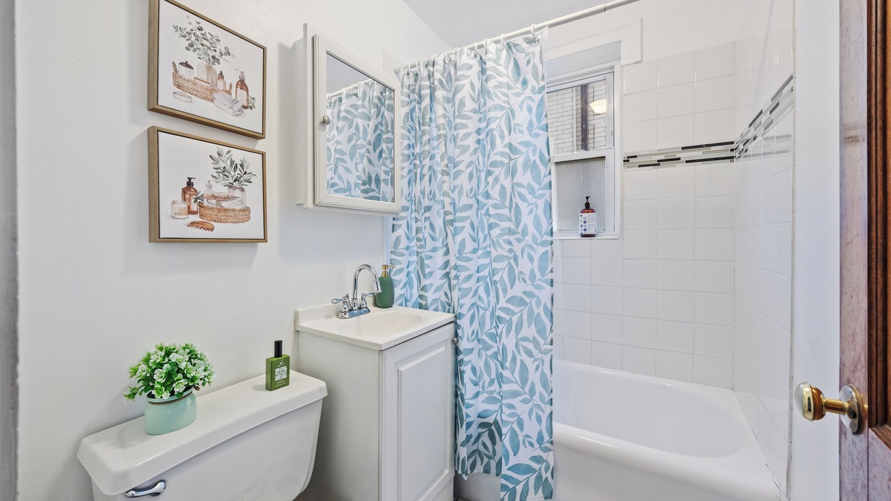 Photo of Bathroom in Berwyn