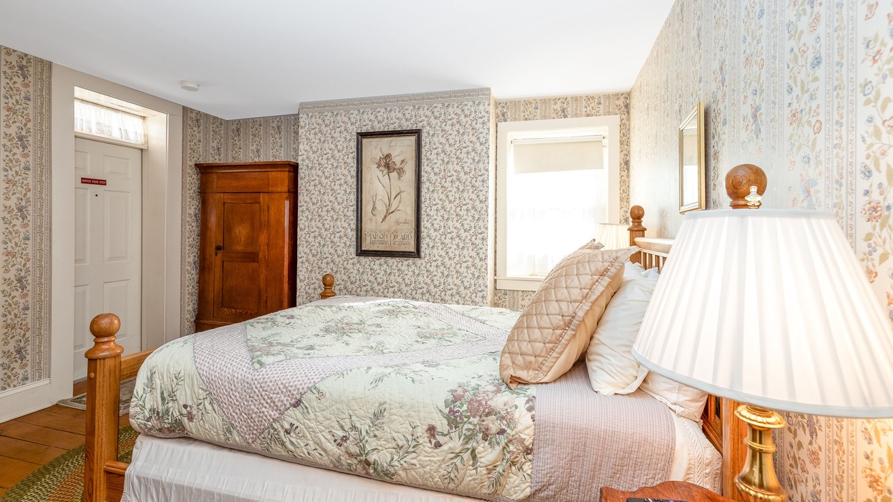 Photo of Bedroom in Galena