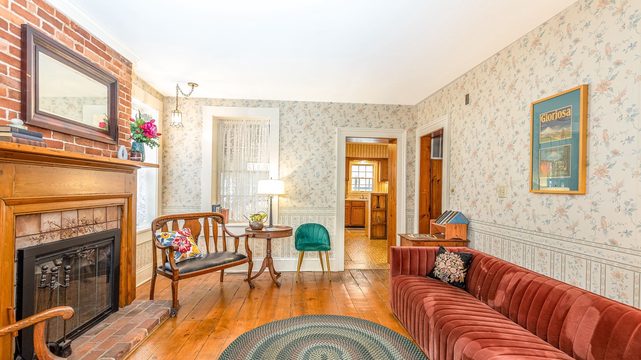Photo of Livingroom in Galena