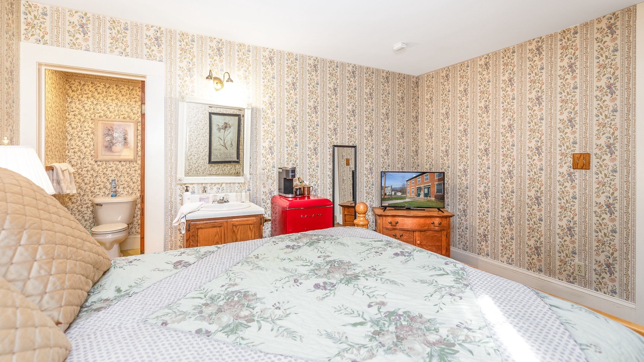 Photo of Bedroom in Galena
