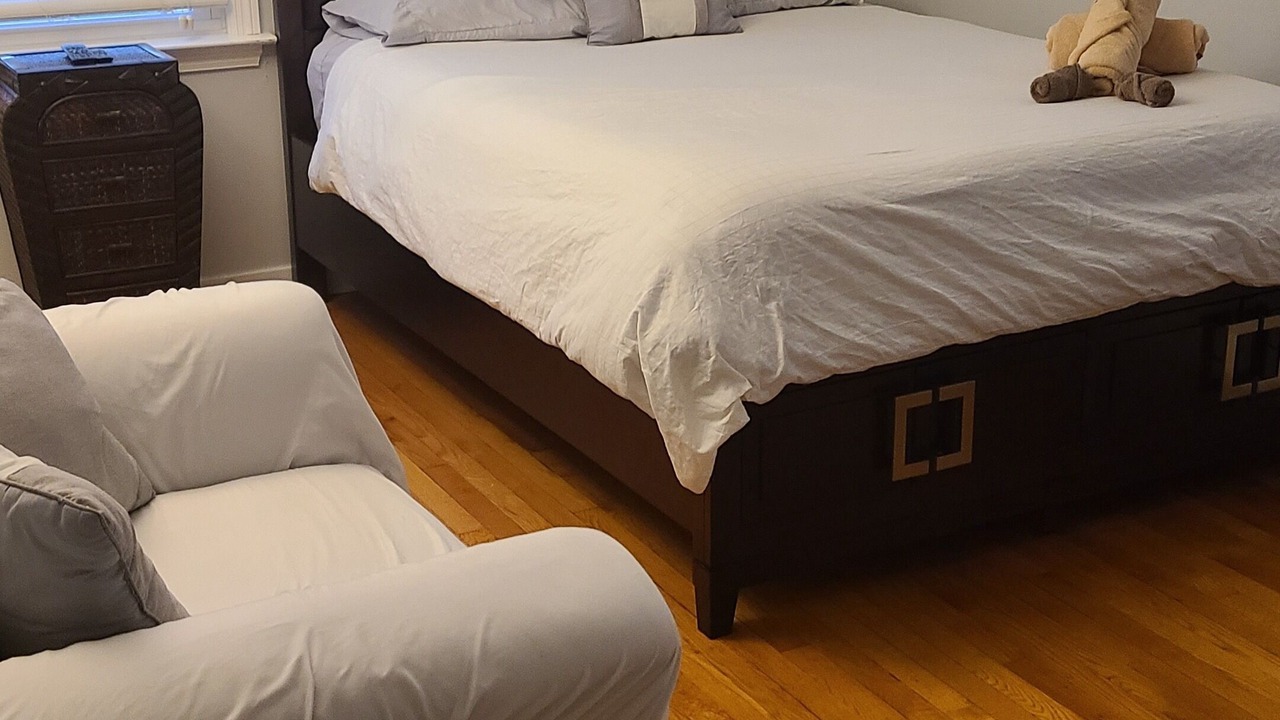 Photo of Bedroom in Calumet Park
