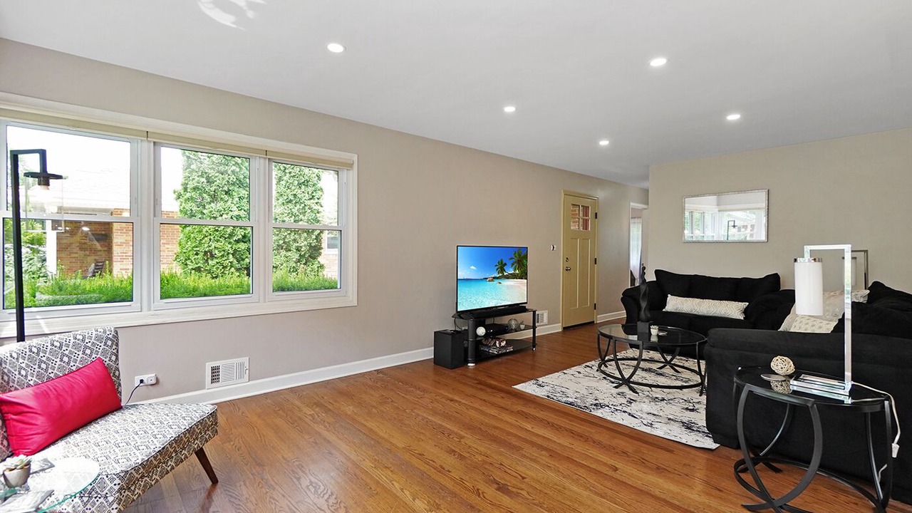 Photo of Livingroom in Arlington Heights