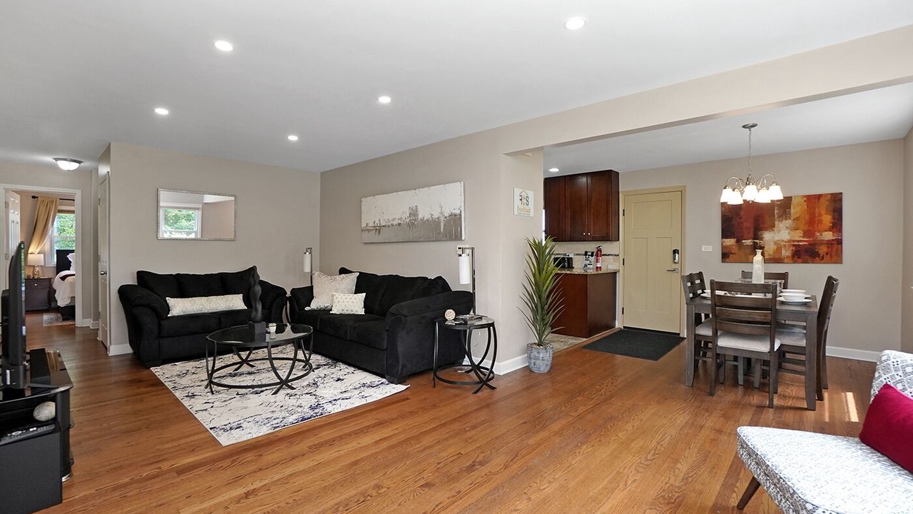 Photo of Livingroom in Arlington Heights
