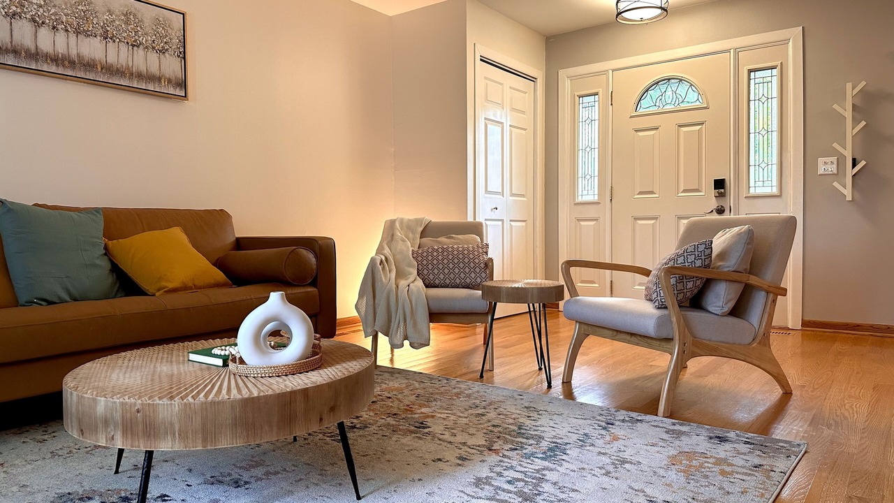 Photo of Livingroom in Streamwood
