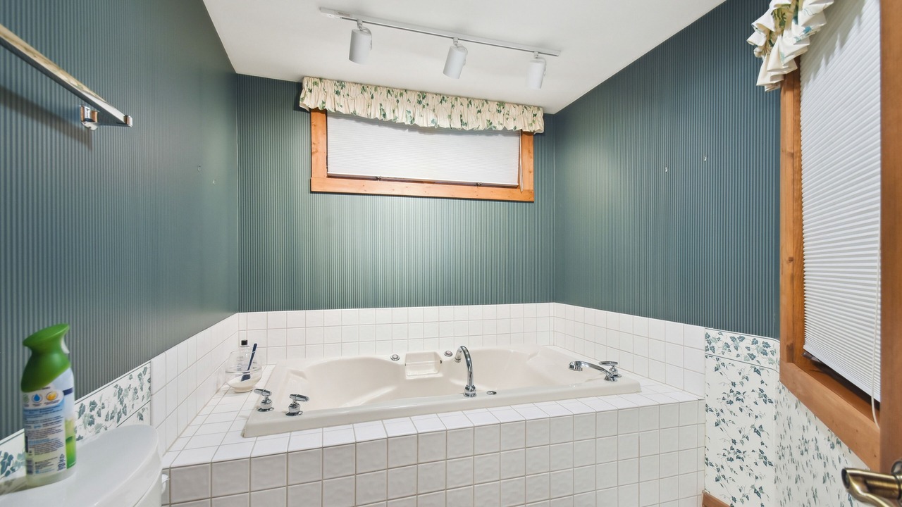Photo of Bathroom in The Galena Territory