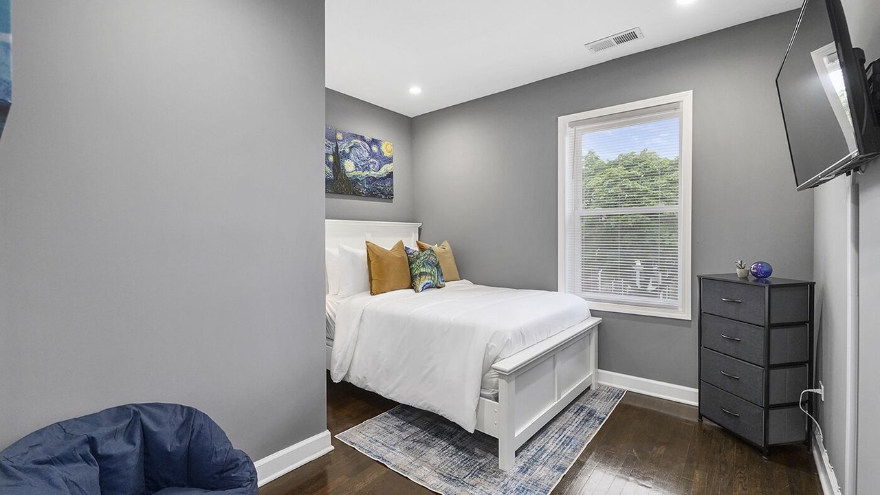Photo of Bedroom in Chatham