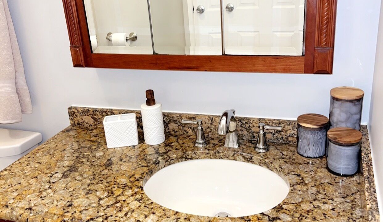 Photo of Bathroom in Country Club Hills