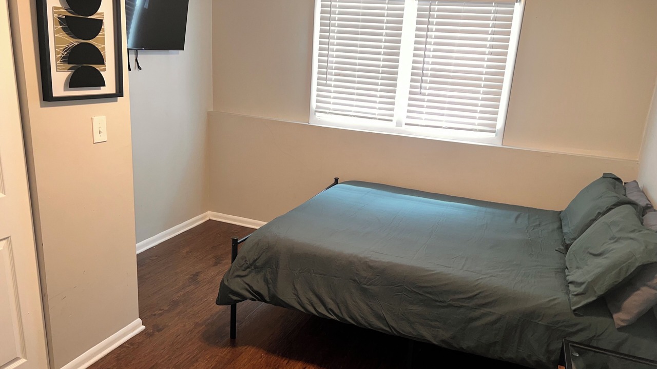 Photo of Bedroom in Country Club Hills
