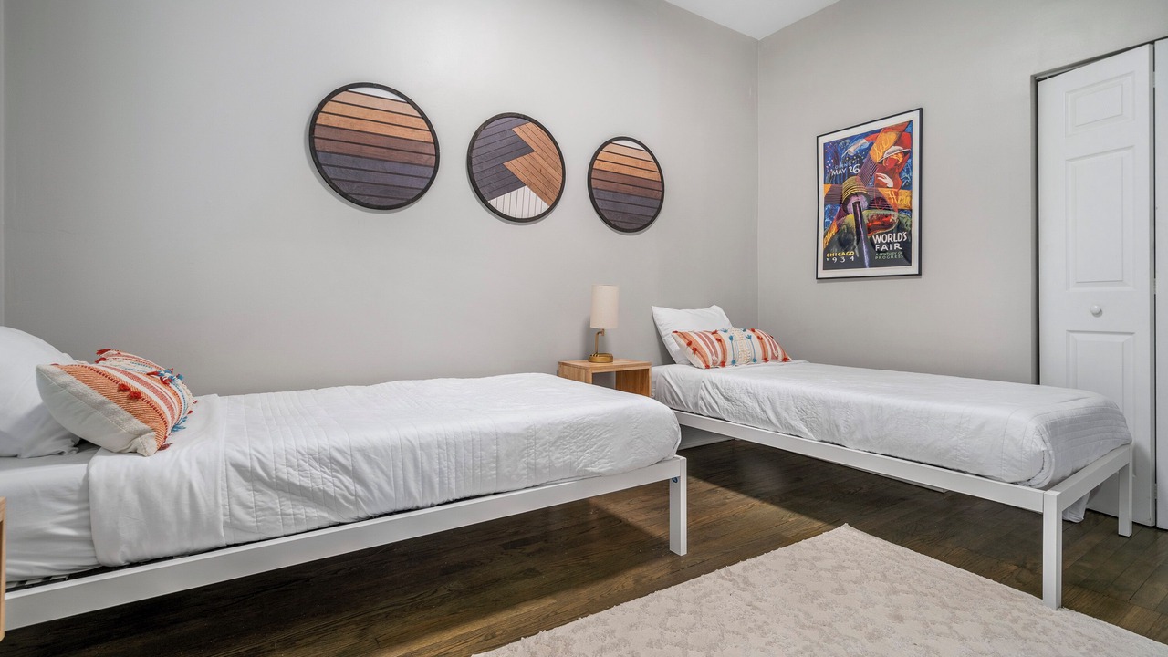 Photo of Bedroom in Lakeview