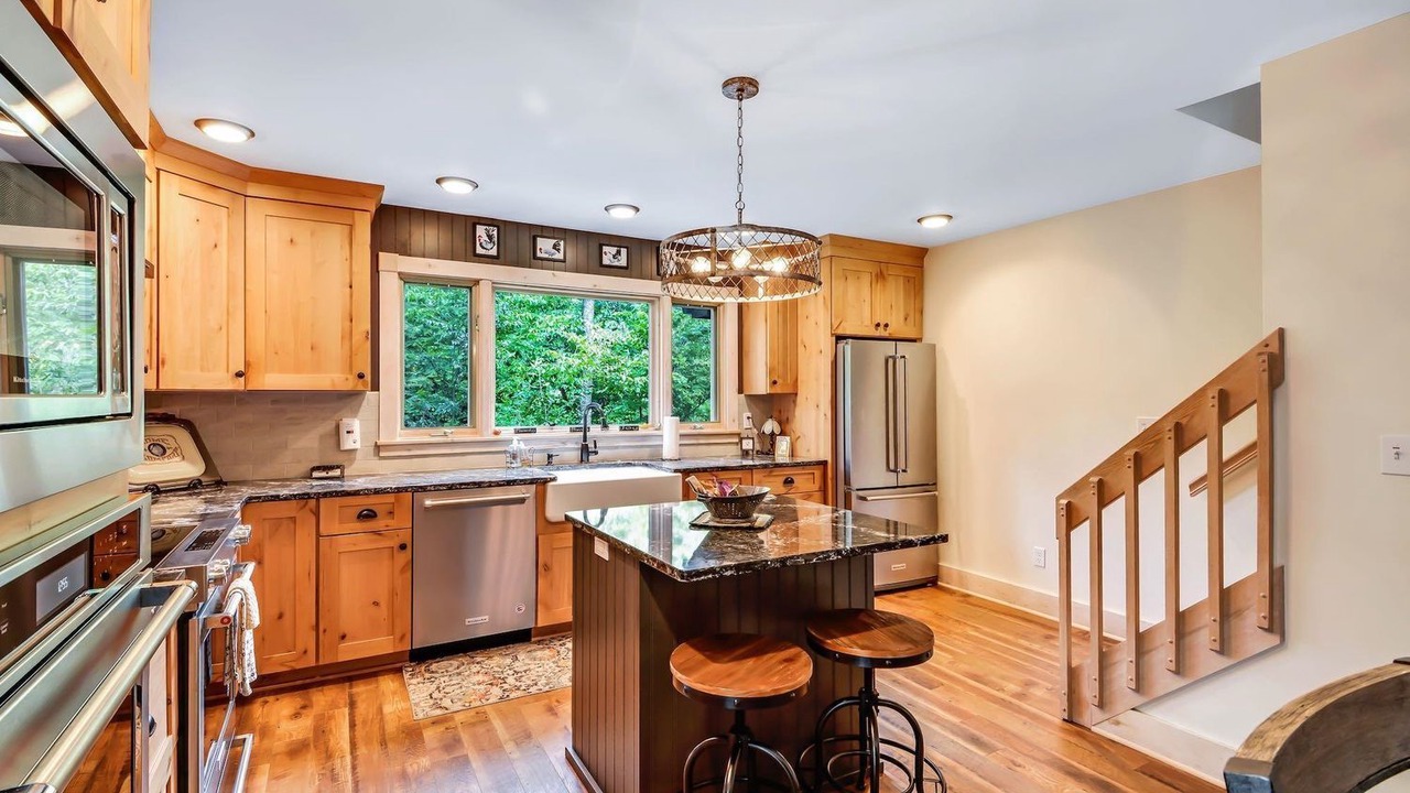 Photo of Kitchen in The Galena Territory