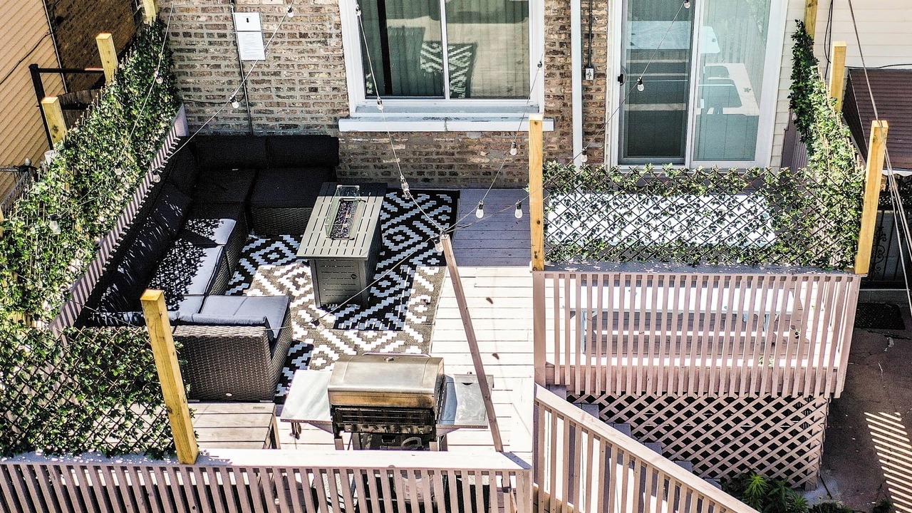 Photo of Outdoor in Jefferson Park