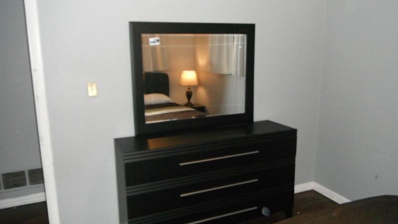Photo of Bedroom in Roseland