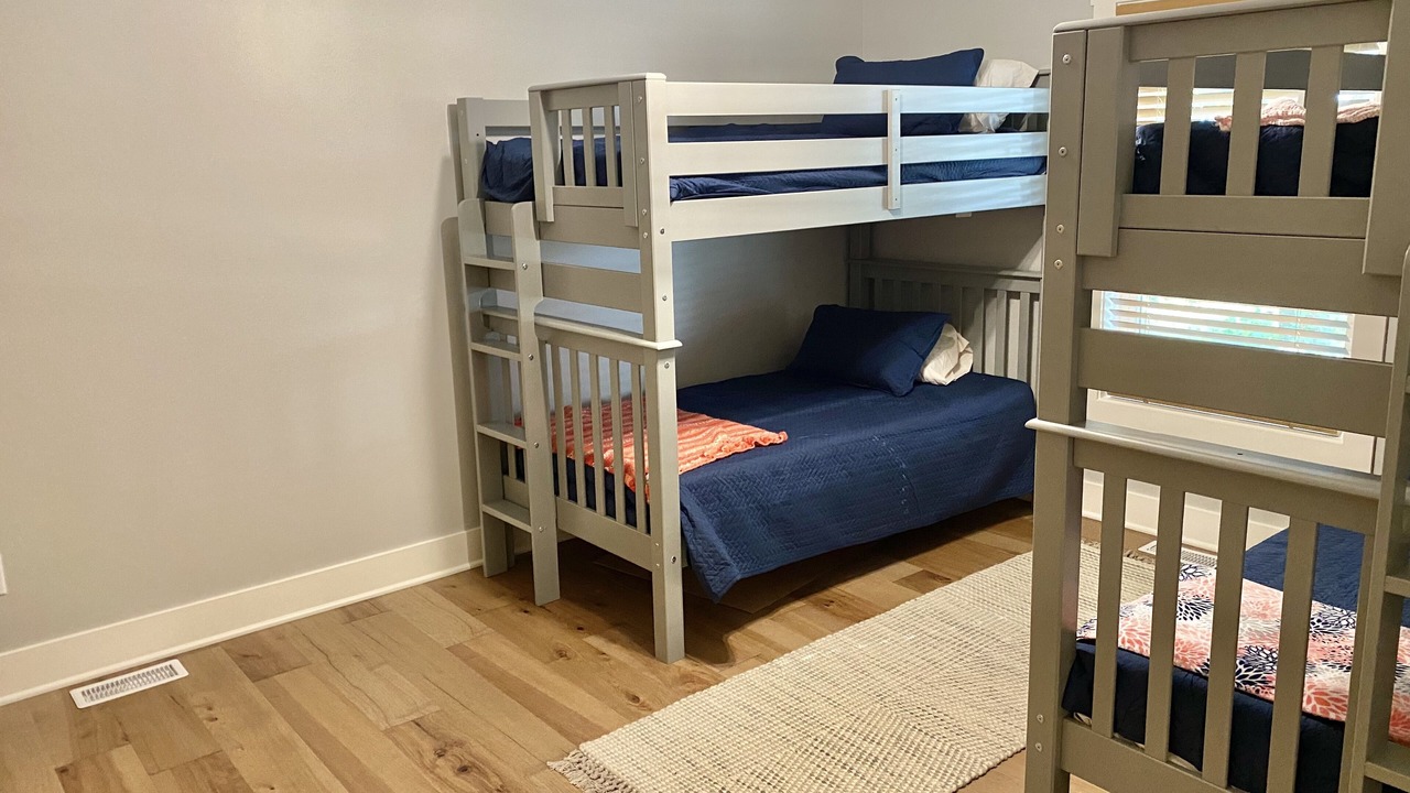 Photo of Bedroom in Grundy County