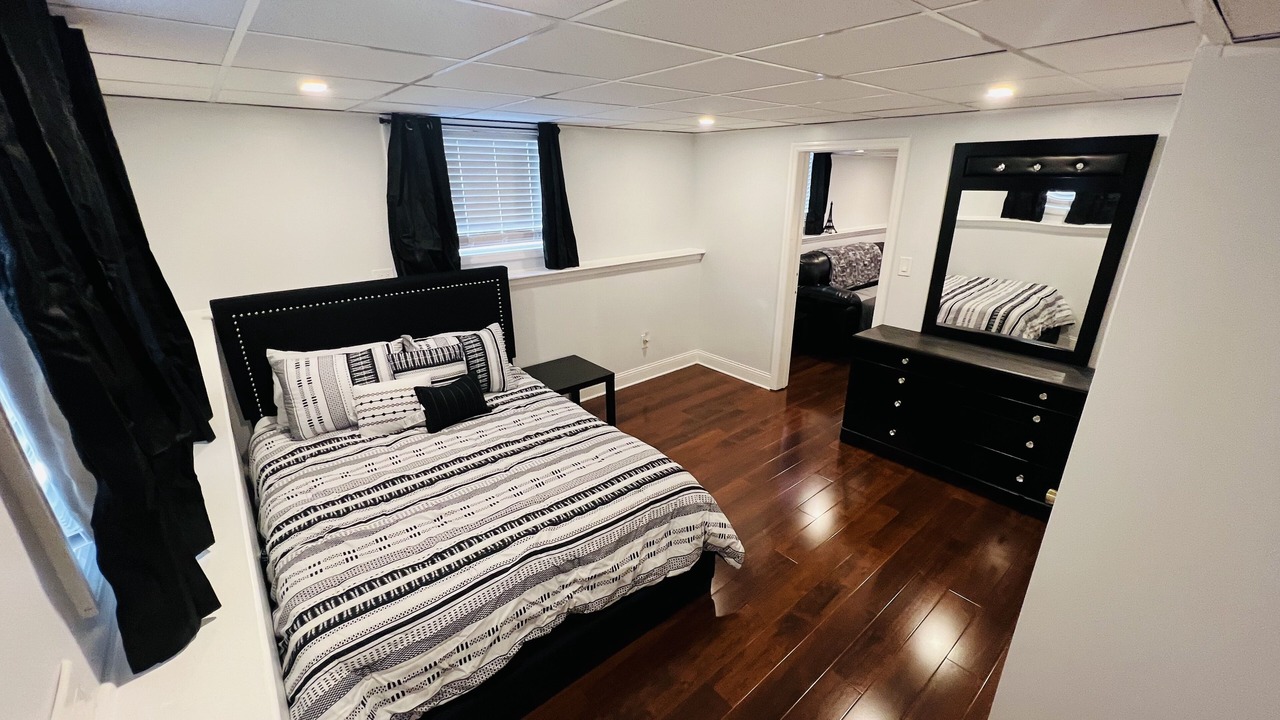 Photo of Bedroom in Waukegan