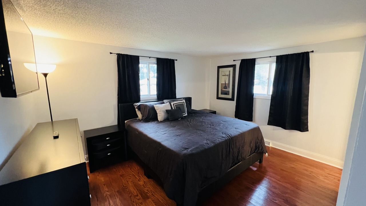 Photo of Bedroom in Waukegan