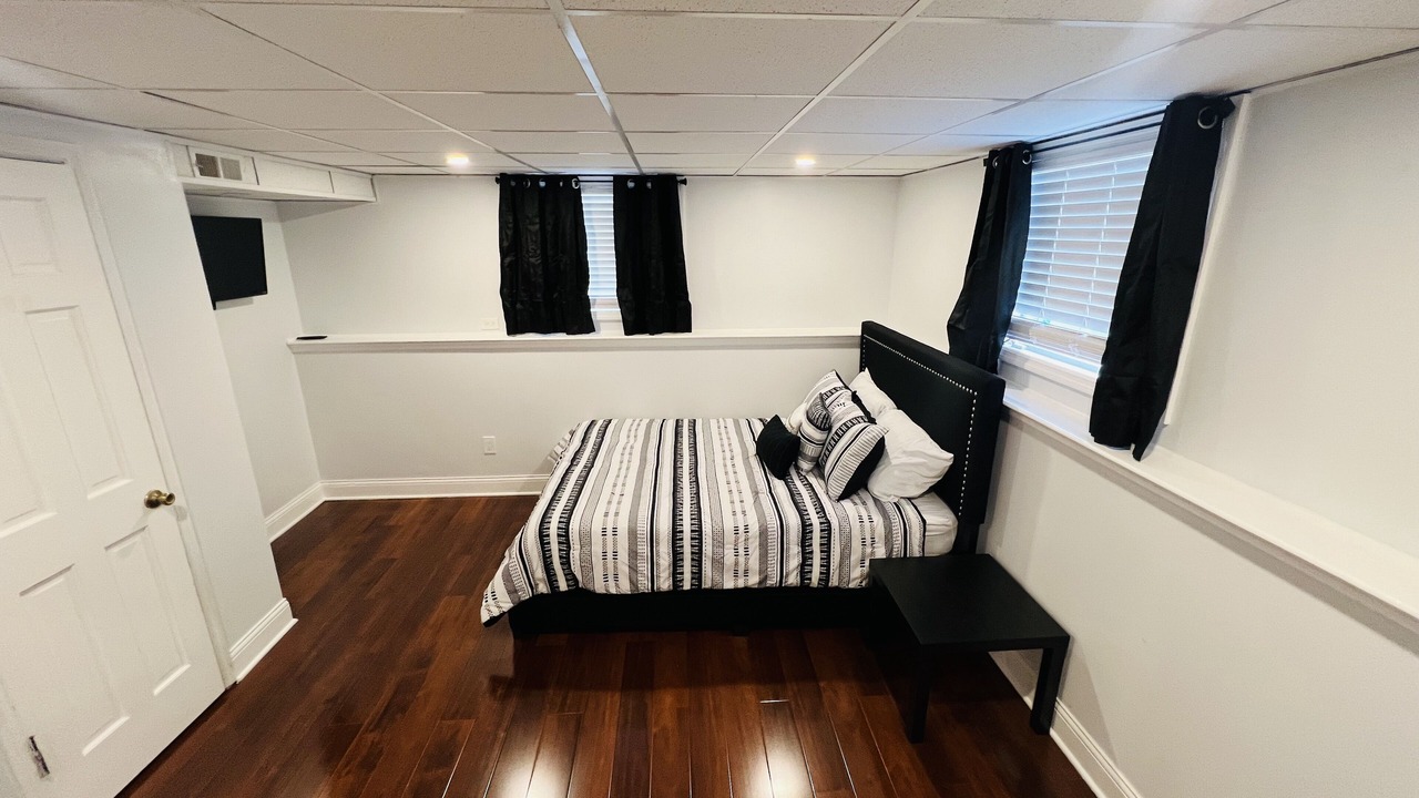 Photo of Bedroom in Waukegan