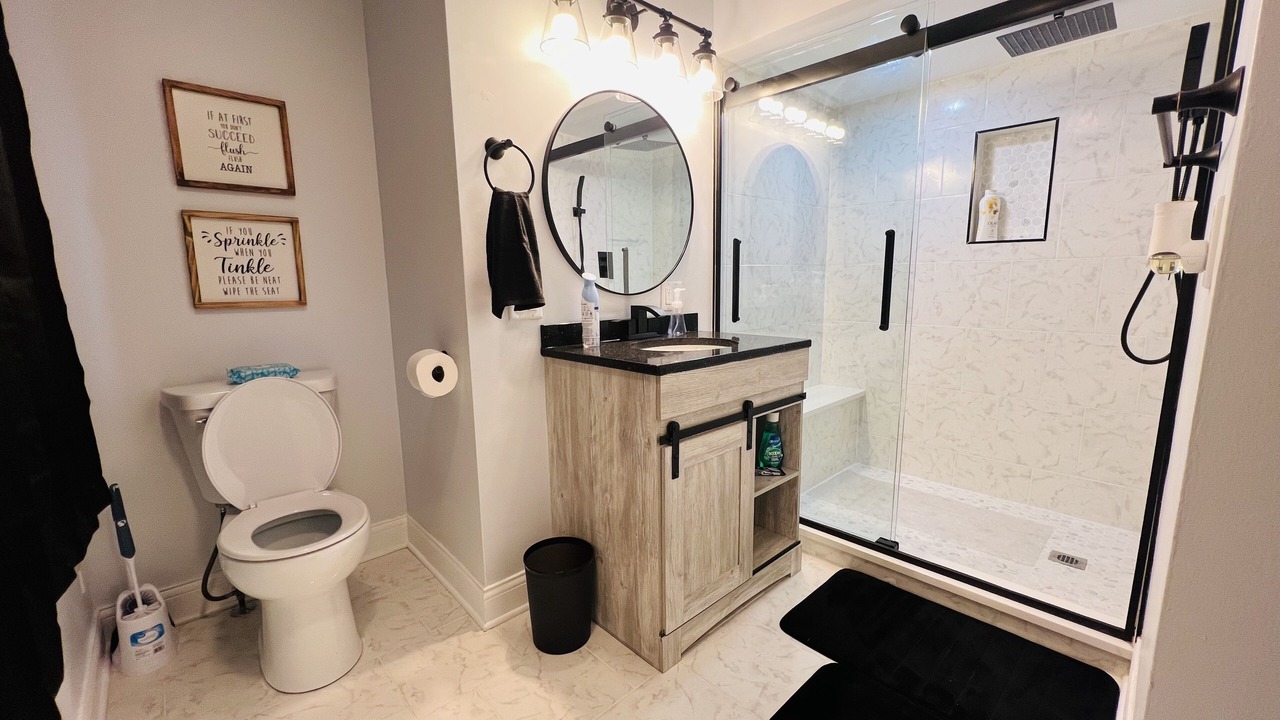 Photo of Bathroom in Waukegan