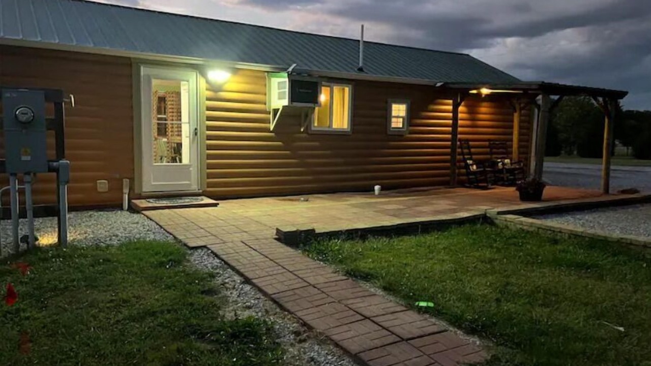 Photo of Outdoor in Benton